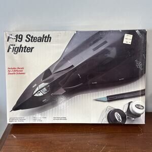 New Vintage Testors Italeri F-19 Stealth Fighter Jet 1/48 Model Kit NISB